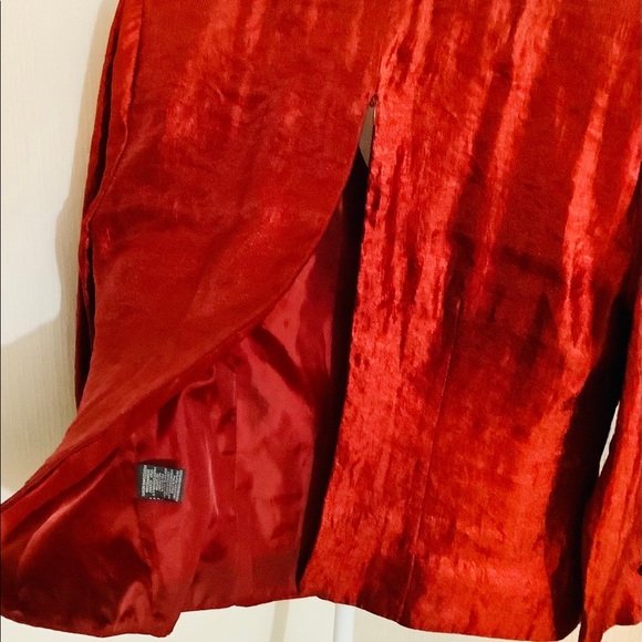 ❤️5/$15 Stunning Blazer Accented w/Brooch - Picture 4 of 7